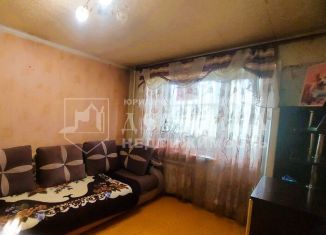 Продам 2-ком. квартиру, 43 м2, Кемерово, улица 1-я Линия, 8