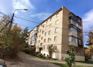 Продам 2-комнатную квартиру, 43.4 м2, Звенигород, проезд Ветеранов, 8