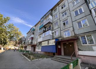 Продажа 2-комнатной квартиры, 45.7 м2, Зверево, Ивановская улица, 34