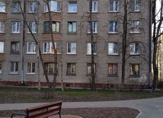 3-комнатная квартира на продажу, 57 м2, Санкт-Петербург, 2-й Рабфаковский переулок, 7к2