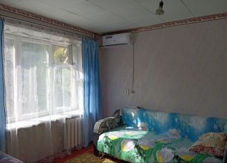 Сдам в аренду комнату, 26 м2, Таганрог, улица Комарова, 8