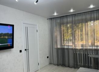 Сдается в аренду 2-ком. квартира, 50 м2, Татарстан, улица Тукая, 14