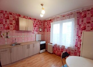 Продается 1-ком. квартира, 41 м2, Калининград, улица Юрия Гагарина, 16Б