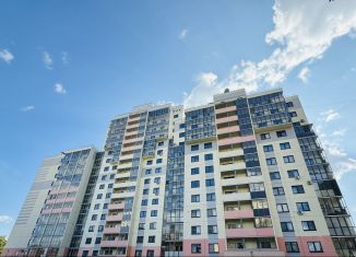 Продам 2-ком. квартиру, 78.9 м2, Челябинск, улица Яблочкина, 10А