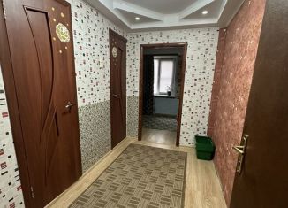 Аренда 1-ком. квартиры, 40 м2, Курчатов, Садовая улица, 1