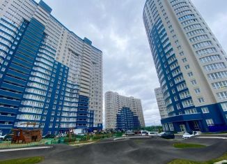 Продается трехкомнатная квартира, 90 м2, Краснодарский край, Воронежская улица, 47/10