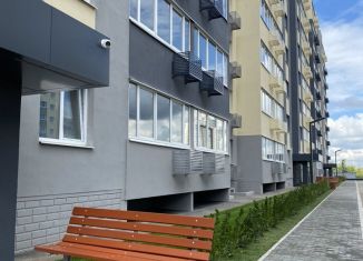 Продаю трехкомнатную квартиру, 81.3 м2, Тольятти