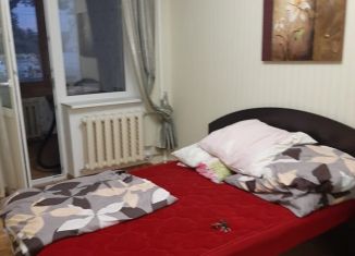 Сдам 2-ком. квартиру, 60 м2, Саки, Симферопольская улица, 26