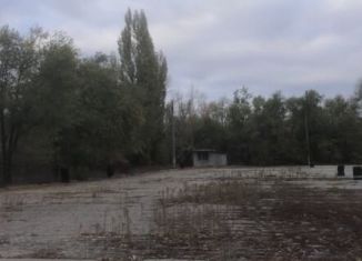 Сдаю в аренду машиноместо, 30 м2, Саратовская область