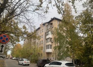 Продам трехкомнатную квартиру, 84.6 м2, Новгородская область, Кооперативная улица, 7