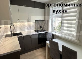 Продается двухкомнатная квартира, 43.8 м2, Екатеринбург, метро Чкаловская, улица Шаумяна, 105к3