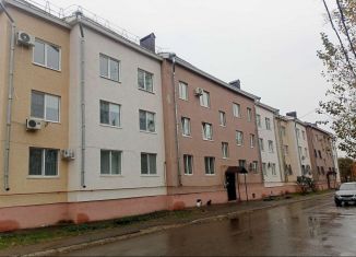 Продажа 3-ком. квартиры, 75 м2, Чапаевск, улица Черняховского, 22А