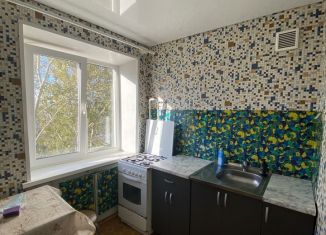 Продается 2-комнатная квартира, 40 м2, Кыштым, улица Карла Либкнехта, 117