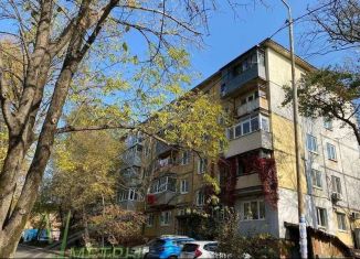 Продается 2-ком. квартира, 42.7 м2, Владивосток, улица Давыдова, 28В, Советский район