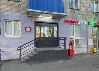 Продам торговую площадь, 84 м2, Казань, улица Короленко, 93А