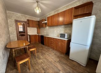 3-ком. квартира в аренду, 80 м2, Ульяновская область, 2-й переулок Мира, 28А