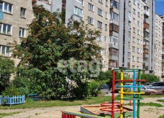 Продажа 2-комнатной квартиры, 45.5 м2, Екатеринбург, метро Уралмаш, улица Индустрии, 30