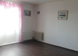 Сдаю 2-ком. квартиру, 50 м2, Березники, улица Деменева, 4