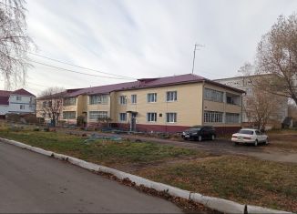 Продаю 2-ком. квартиру, 48.7 м2, рабочий посёлок Кормиловка, улица Ленина, 17