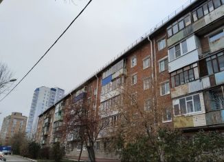 Продается 2-ком. квартира, 47 м2, Пермский край, улица Добролюбова, 24