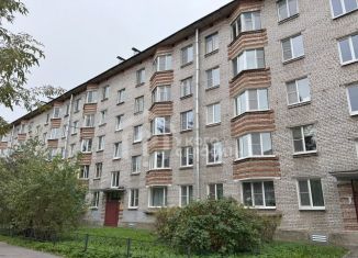 3-ком. квартира на продажу, 57.2 м2, Петергоф, бульвар Разведчика, 8к1