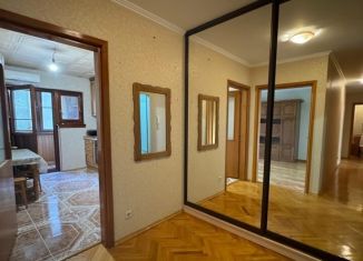 Продается 3-комнатная квартира, 72.5 м2, Краснодар, Прикубанский округ, улица имени Дзержинского, 215