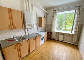 Продам 3-ком. квартиру, 77 м2, Крымск, Революционная улица, 103