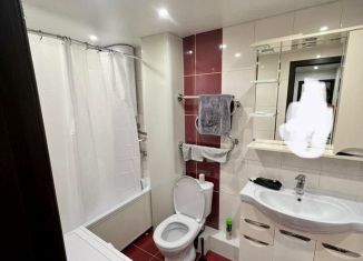 Сдаю 2-ком. квартиру, 50 м2, Татарстан, проспект Строителей, 52