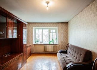 Продам 2-ком. квартиру, 61 м2, Кострома, улица Гагарина, 2, Центральный район