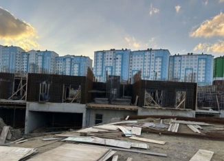 Продаю 2-комнатную квартиру, 75 м2, Дагестан, улица Амет-хан Султана, 26