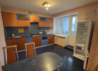 Сдам 1-ком. квартиру, 45 м2, Псков, улица Рокоссовского, 18