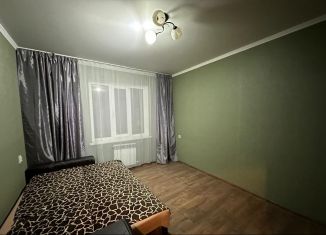 Продам 1-ком. квартиру, 32 м2, Ставропольский край, Октябрьская улица, 202