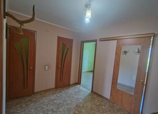 Продажа трехкомнатной квартиры, 62 м2, Белорецк, улица С. Тюленина, 38