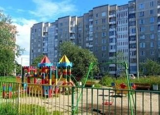 Продаю 2-комнатную квартиру, 55 м2, Оленегорск, Южная улица, 9