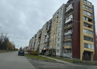 Продам двухкомнатную квартиру, 42 м2, Новгородская область, проспект Мира, 7