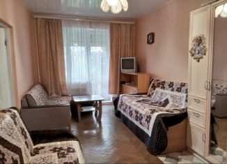 Сдаю 2-комнатную квартиру, 50 м2, Ялта, Киевская улица, 16