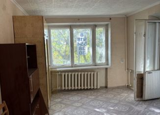 Продаю 1-ком. квартиру, 35 м2, Ростов-на-Дону, улица Кулагина, 17, Железнодорожный район