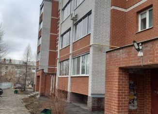 Сдается однокомнатная квартира, 39 м2, Каменск-Уральский, Алюминиевая улица, 72А