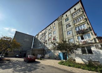 Продается 2-ком. квартира, 54 м2, Дербент, улица 345-й Дагестанской Стрелковой Дивизии, 13