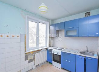 Продается трехкомнатная квартира, 57.2 м2, село Криводановка, Микрорайон, 14