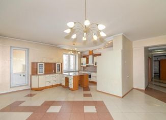 Продаю 4-ком. квартиру, 253 м2, Иркутск, улица Александра Невского, 2