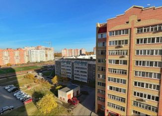 Продам 3-ком. квартиру, 107 м2, Череповец, Ленинградская улица, 43А