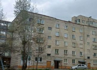 3-ком. квартира на продажу, 57.2 м2, Лесной, улица Строителей, 4