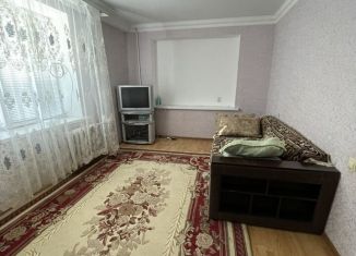 Сдается 1-комнатная квартира, 35 м2, Дагестан, улица Оскара, 22