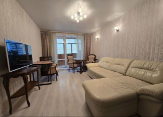 Сдается 2-ком. квартира, 66 м2, Екатеринбург, улица Юмашева, 16