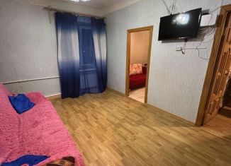 Аренда двухкомнатной квартиры, 35 м2, Елец, улица Коммунаров, 7