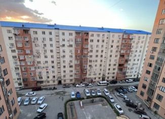 Продается 3-комнатная квартира, 106 м2, Каспийск, улица Магомедали Магомеджановa, 4