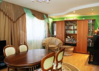 Трехкомнатная квартира на продажу, 96 м2, Тюмень, улица Федюнинского, 7к1, Калининский округ