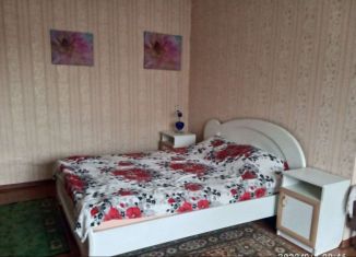 Продается двухкомнатная квартира, 49.7 м2, Киренск, Затонский переулок, 2
