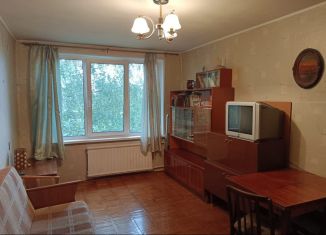 2-комнатная квартира на продажу, 45 м2, Санкт-Петербург, улица Руставели, 10, метро Политехническая
